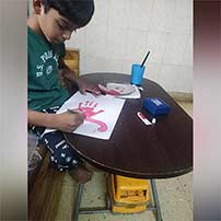 Ukg B kids are forming dark and light shades of pink color.